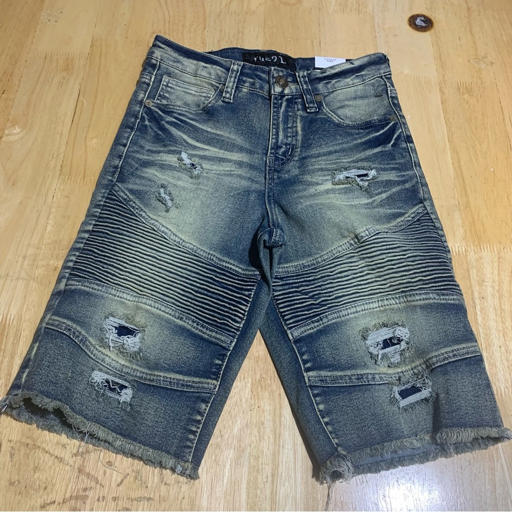 Rue21 Jean Shorts Mens‎ 26 Blue Denim Supreme Flex Stretch Distressed NWT